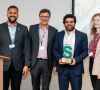 Der Gründer des Start-ups Schutzen Chemical Group Raj Tanna erhält einen Preis