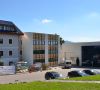 Das neue Bürogebäude am Stammsitz Nußbach steht kurz vor der Fertigstellung.